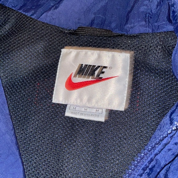 Men’s VINTAGE NIKE Navy Red Sz M Nylon Hooded Parka Red Tag - Picture 11 of 11